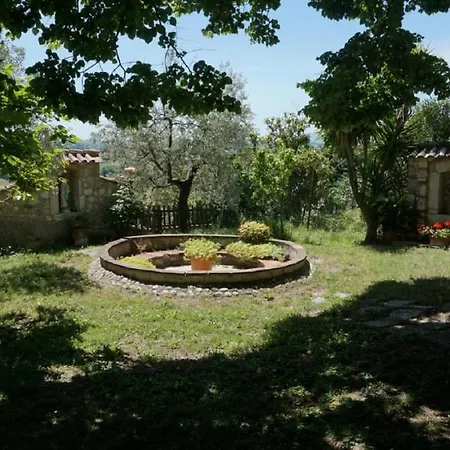 Apartment In The Vineyards For Up To 4 People *
