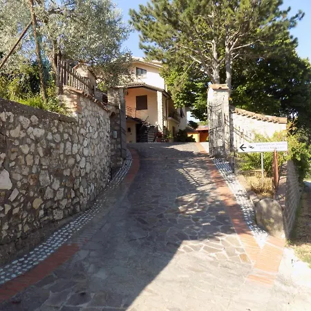 Apartment In The Vineyards For Up To 4 People *