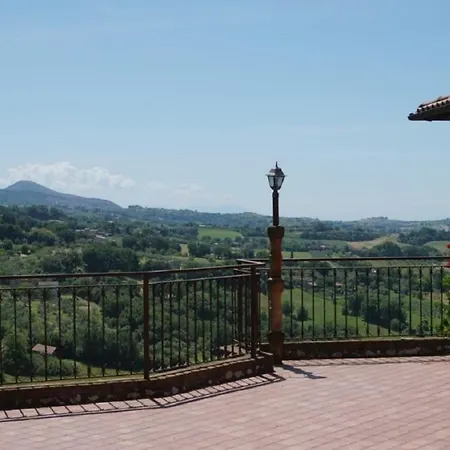 Apartment In The Vineyards For Up To 4 People *